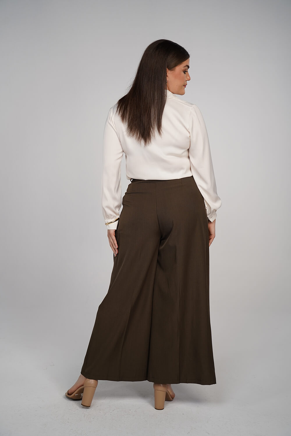 Ayla Pant