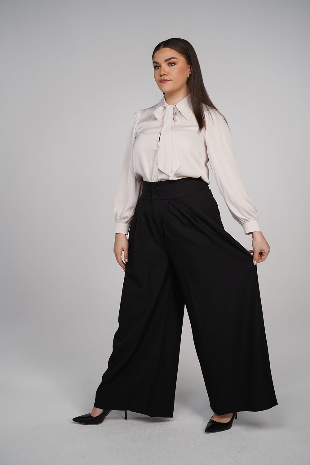 Nora Pant