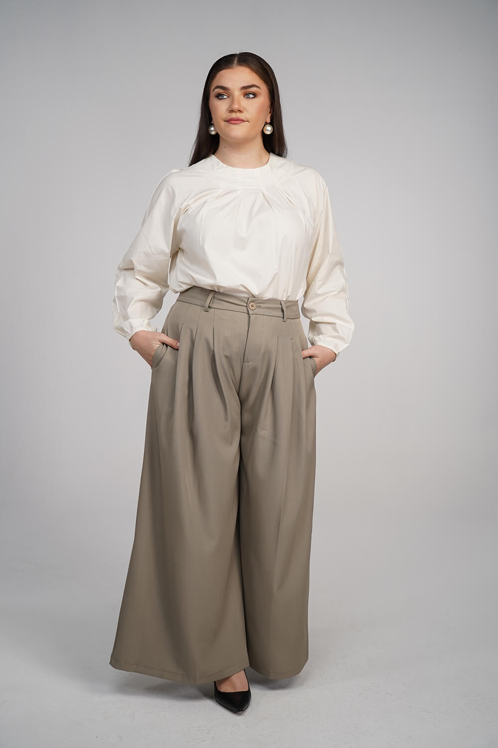 Rhea Pant