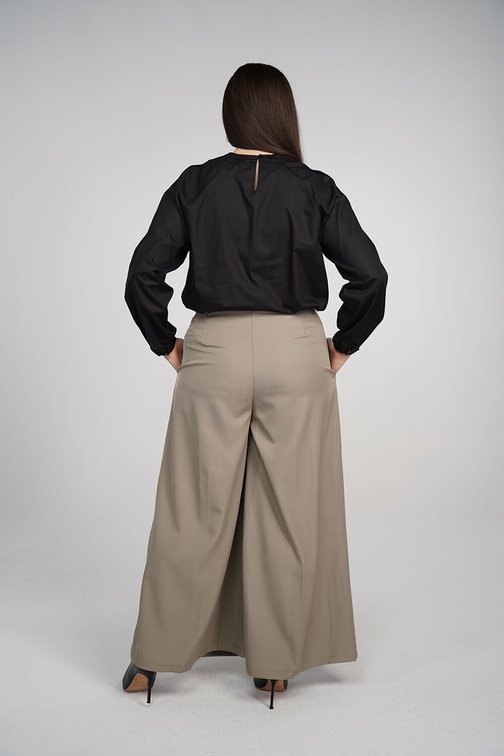 Rhea Pant