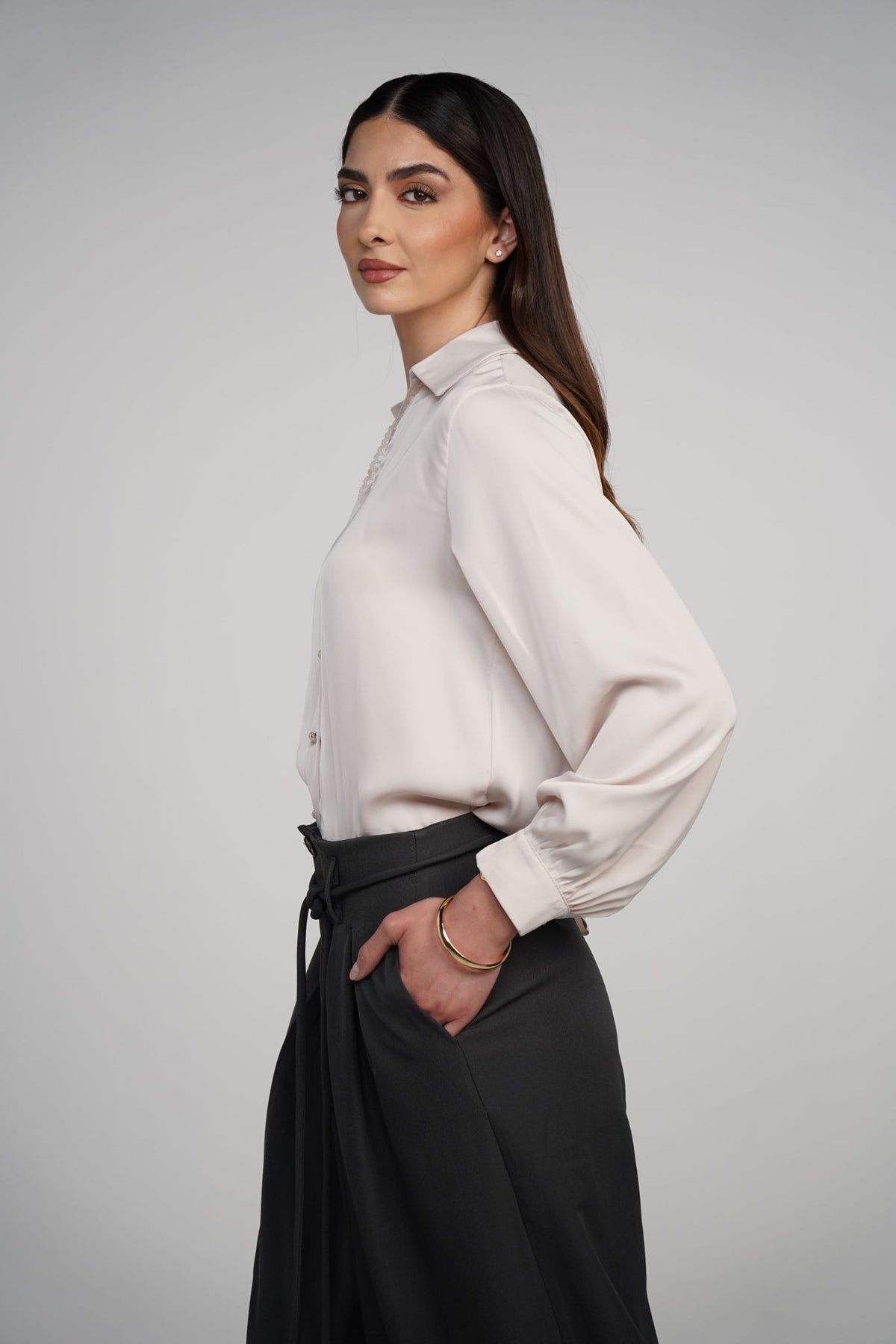 Bela Shirt – She's Limitless