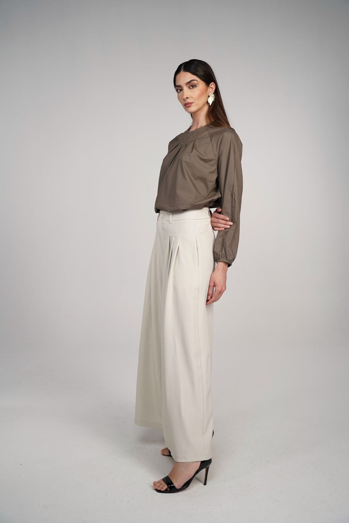 Rhea Pant – She's Limitless