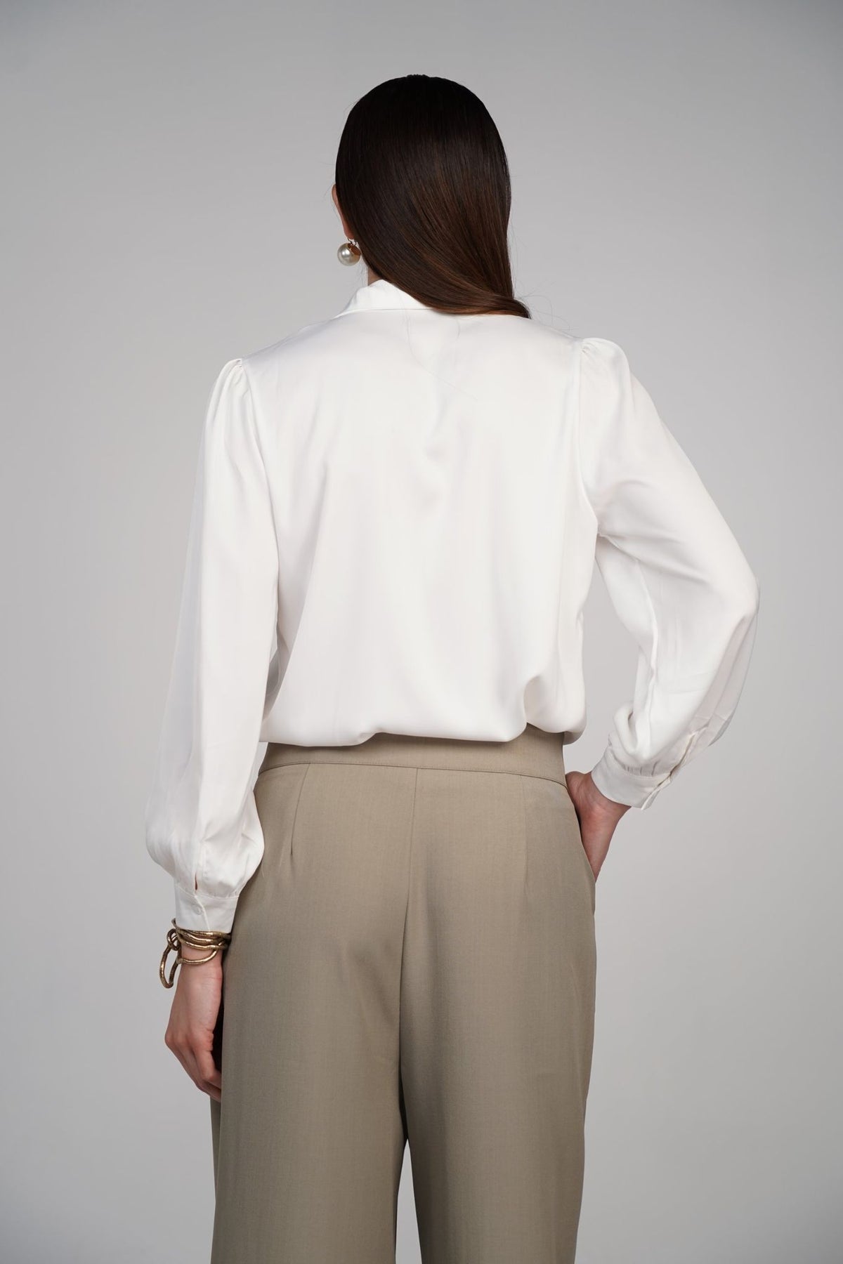 Tova Shirt – She's Limitless